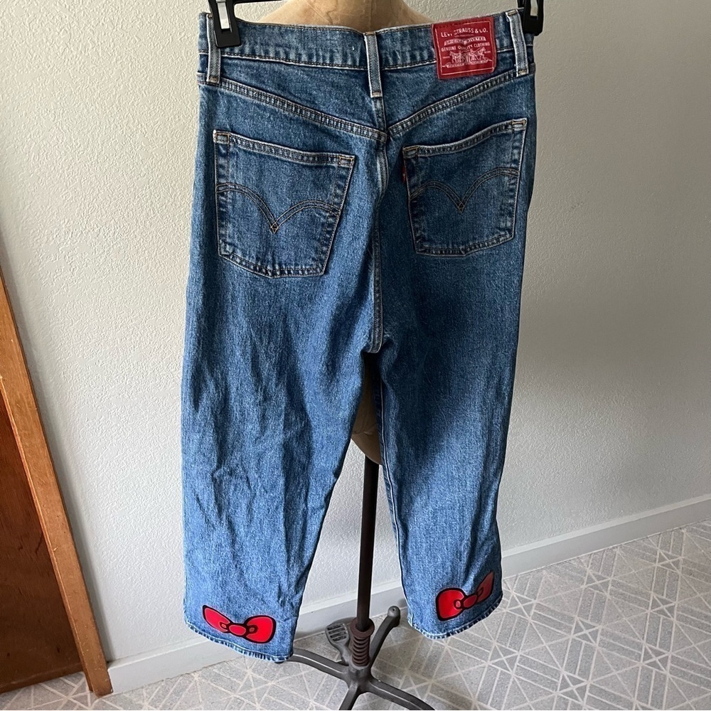 LEVIS x HELLO KITTY sz 29 Ribcage Straight Denim Blue Jeans High Rise